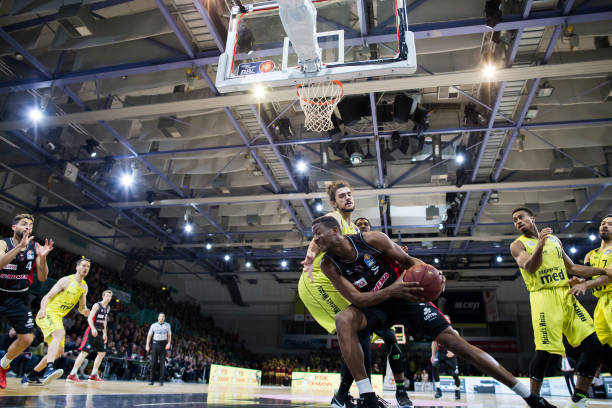 年轻球员崛 年轻球员崛