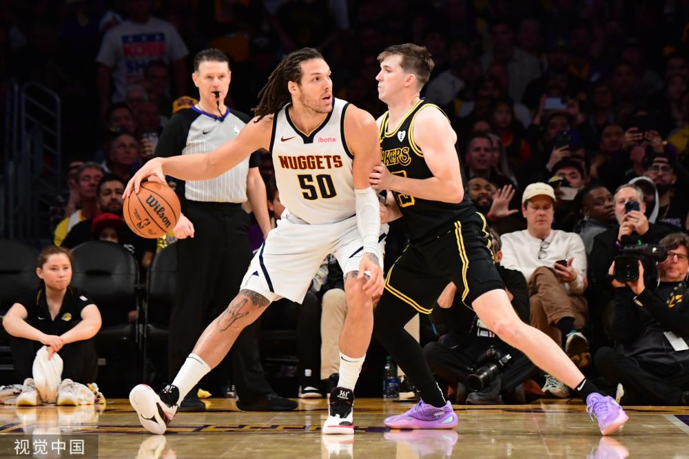 模仿他的脚 模仿他的脚