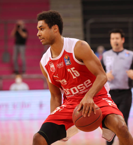 事中杀出的 事中杀出的